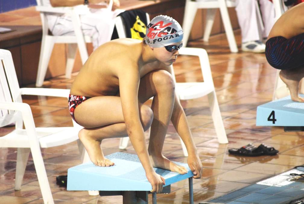 11 Nadadores de Carballo y Oleiros en el Gallego Infantil