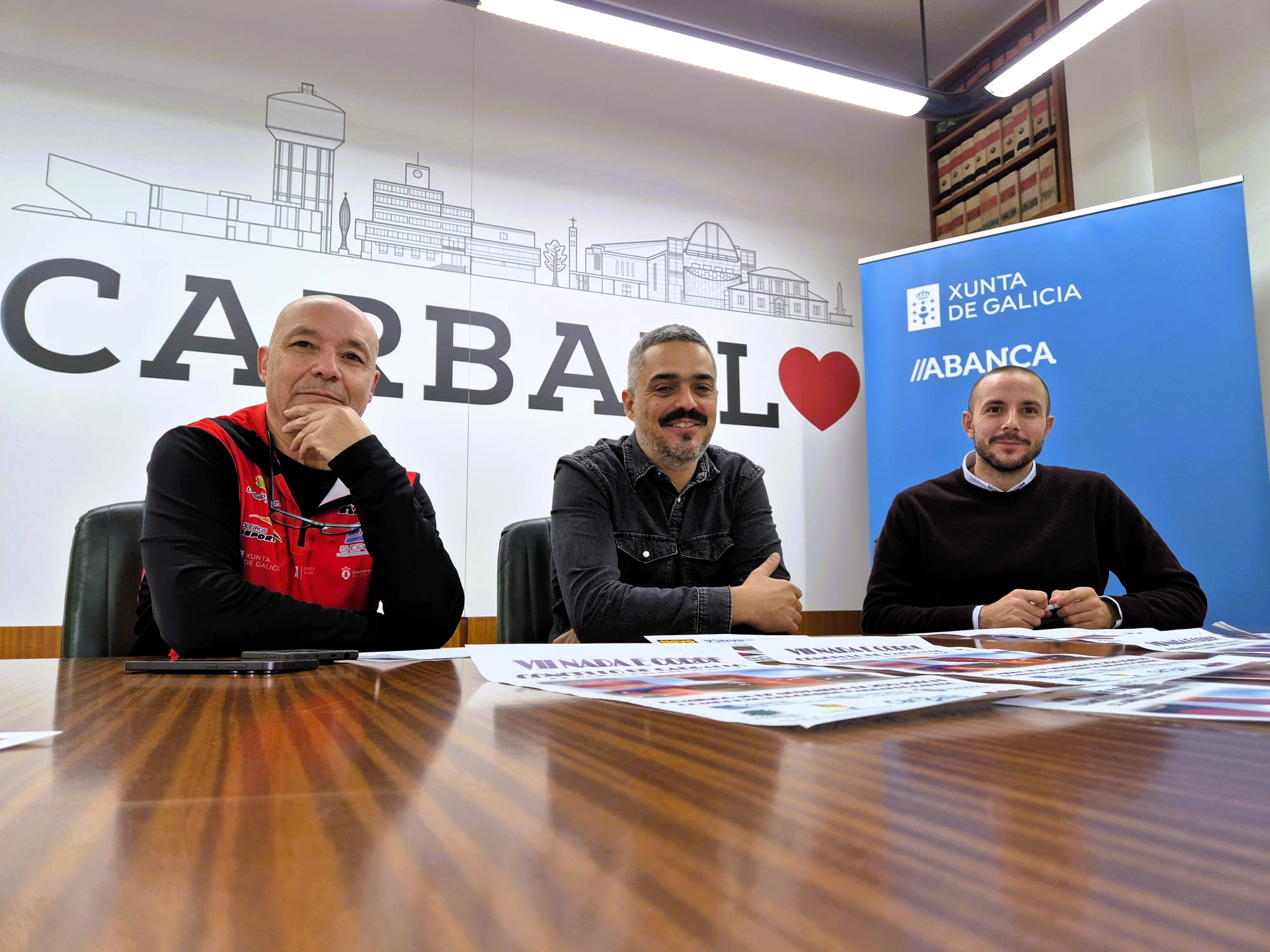 O VII Nada e Corre de Carballo achega o domingo a 61 deportistas