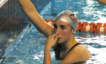 Laura Martínez bate el récord absoluto del club en 50 libres