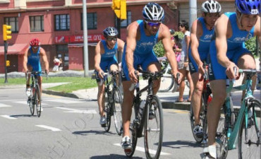 El equipo masculino del Fogar, 3º en el Gallego de Triatlón