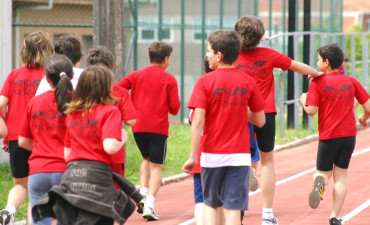 La Escuela de Triatlón del Fogar NADA y CORRE en Caranza