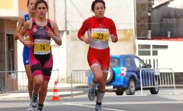 Verónica busca el billete nacional en el Duatlón de Gijón