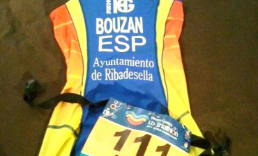 Adrián Bouzán roza el podio mundial de larga en Vitoria