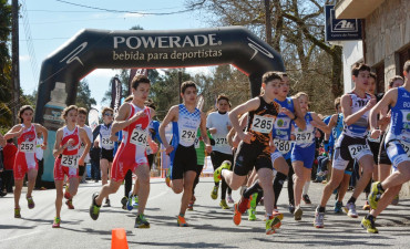 12 Triatletas acuden a la Final Gallega del Nada y Corre