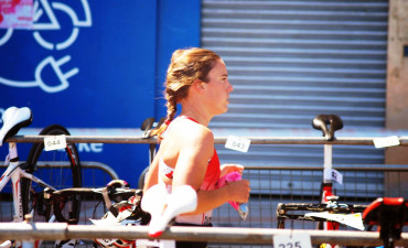 Marta y Agnieszka 1ª y 2ª en el Triatlón Popular de Cedeira