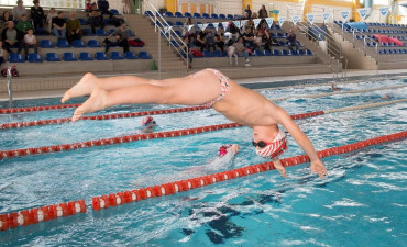 @s Benxamíns nadan a 1ª Xornada da Liga Galega en San Amaro