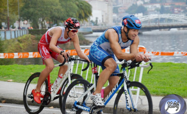 3 Triatletas do Fogar acoden ao Galego de Dúatlon de Narón