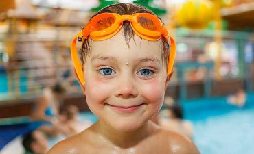 Curso intensivo de natación de verán en Carballo